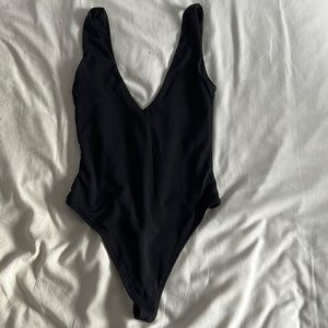 BABATON DEEP V NECK CONTOUR BODYSUIT